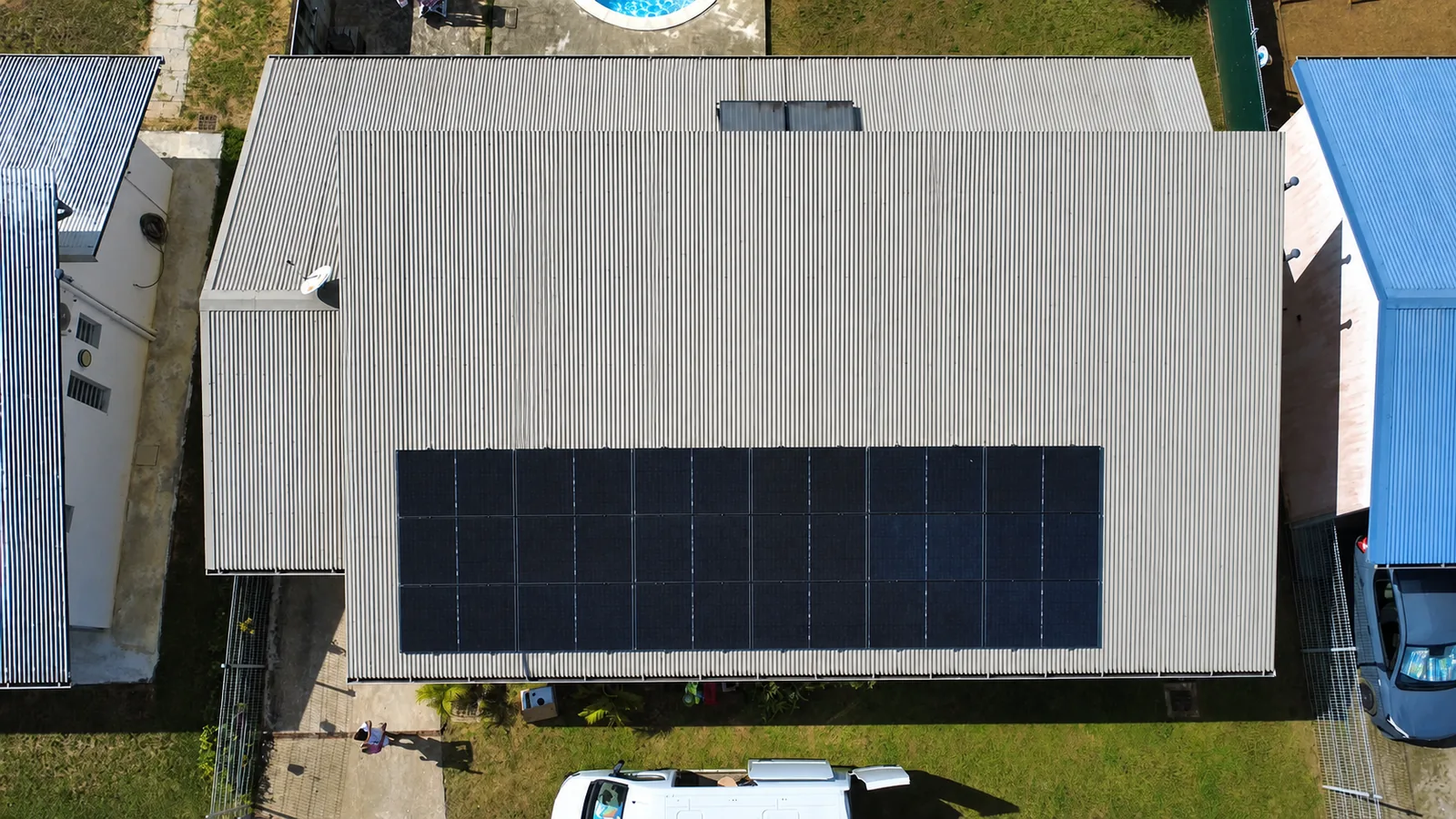 Installation de panneaux solaires de 9 kWc à Macouria, Guyane (2026)
